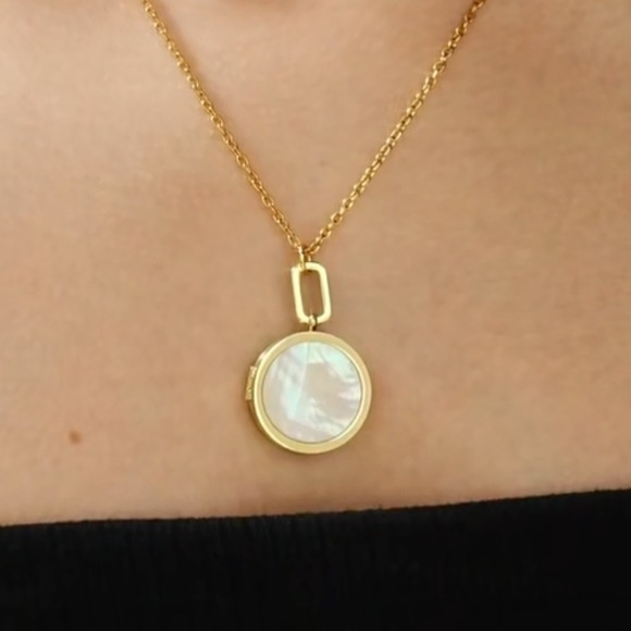 New Shell Inlaid Silver Locket - Picture 2 of 4